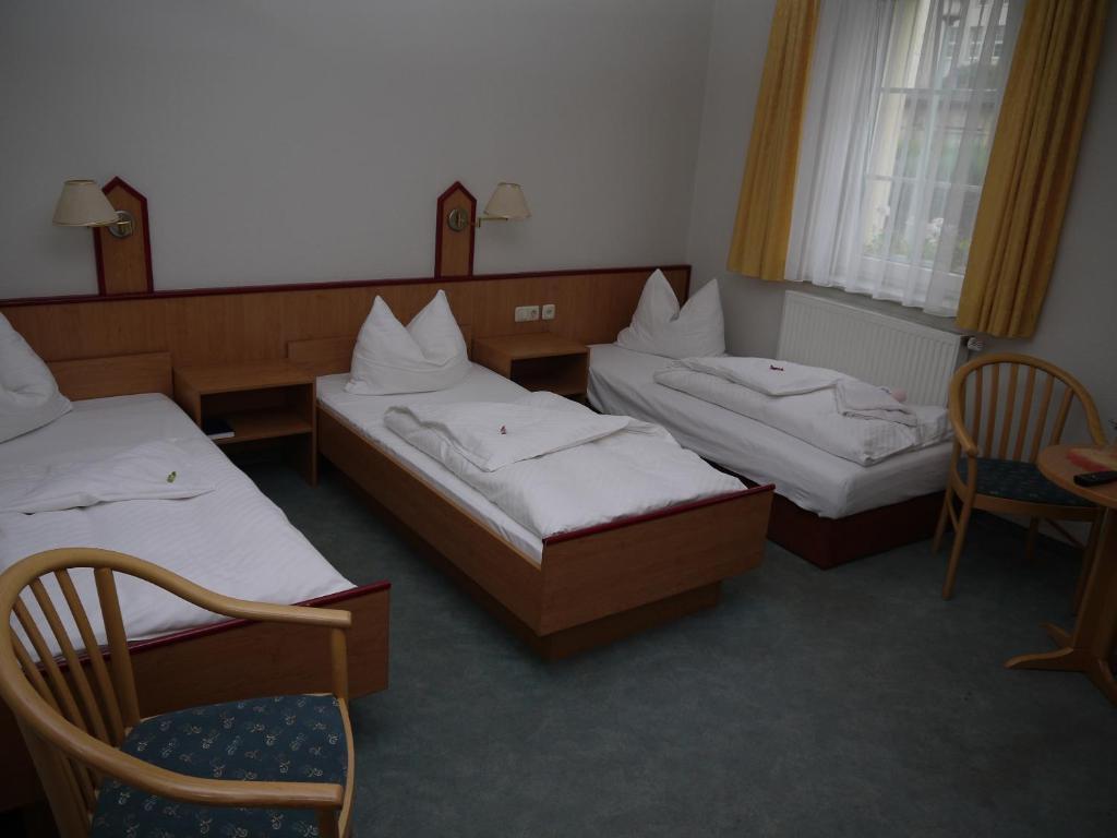 Hotel Gr\u00FCnaer Hof Chemnitz Zimmer foto