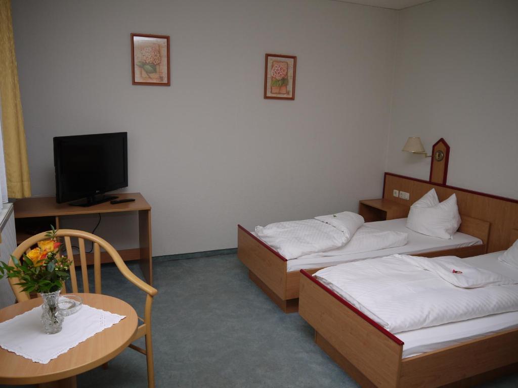 Hotel Gr\u00FCnaer Hof Chemnitz Zimmer foto