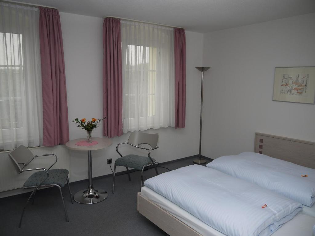 Hotel Gr\u00FCnaer Hof Chemnitz Zimmer foto
